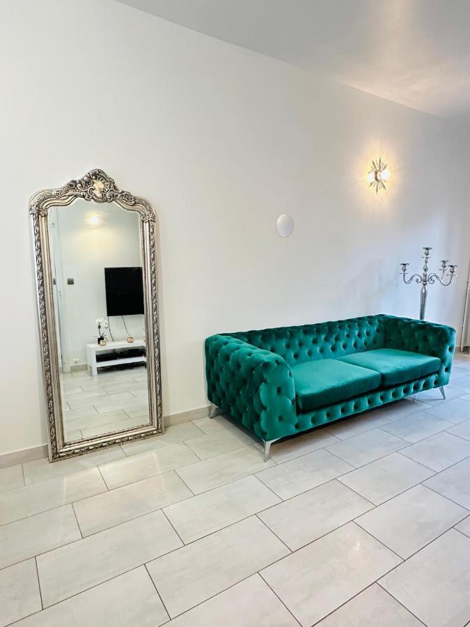 Jabeen'S House Bedroom 2 Безон Экстерьер фото