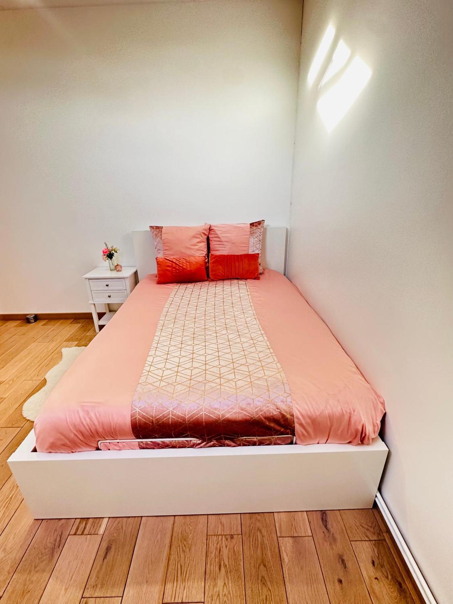 Jabeen'S House Bedroom 2 Безон Экстерьер фото