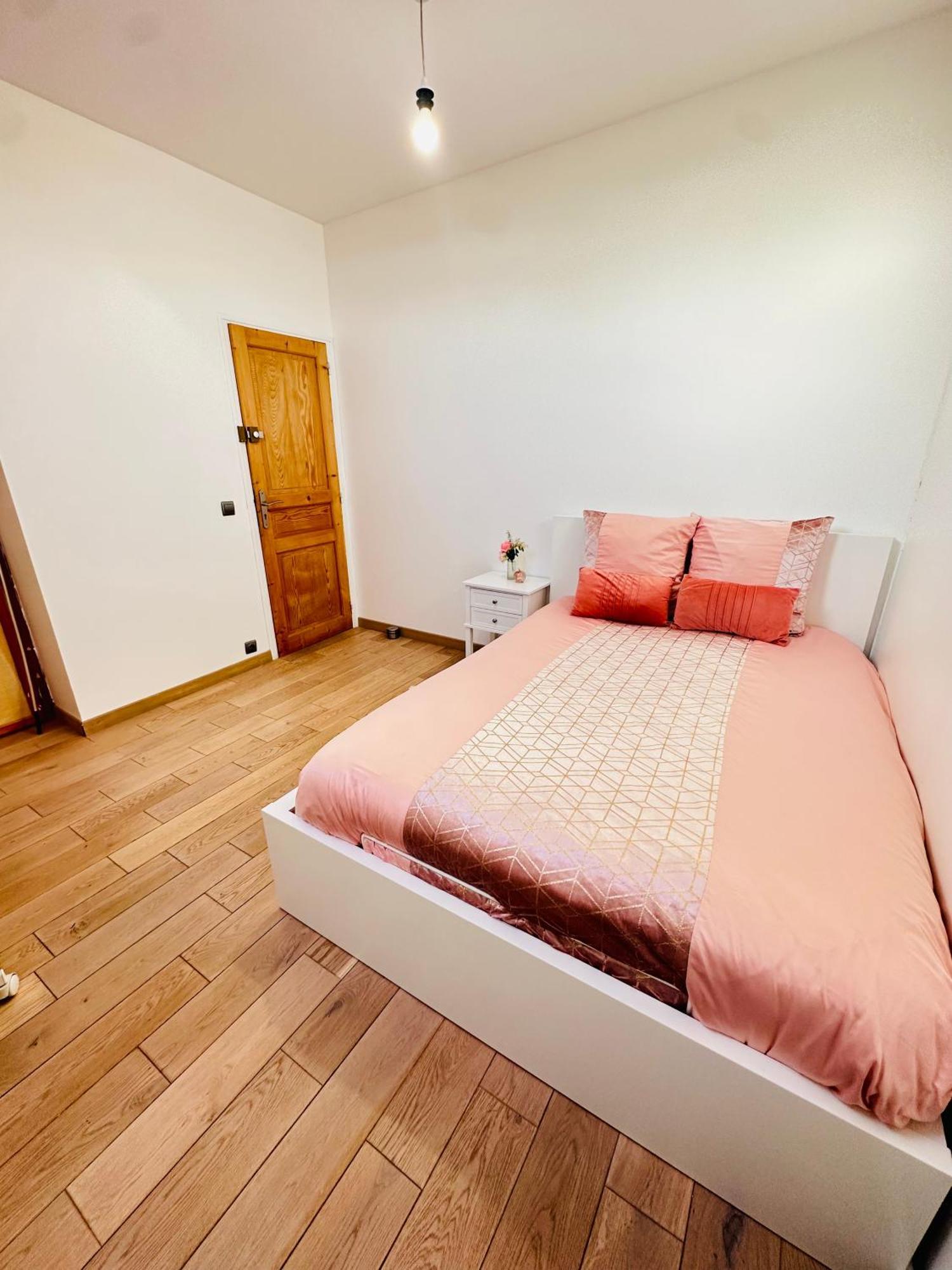 Jabeen'S House Bedroom 2 Безон Экстерьер фото